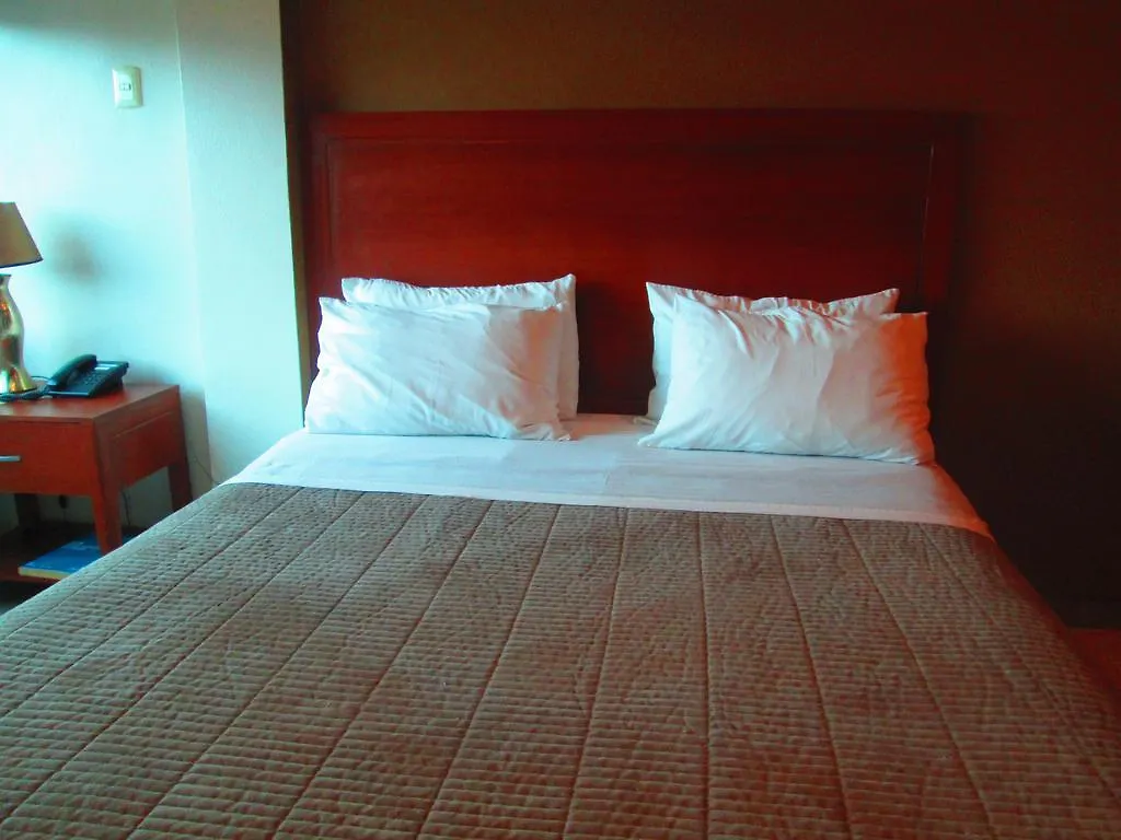 Hotel Garzota Inn Guayaquil 3*,
